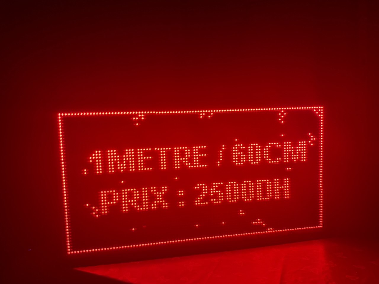 Panneau publicitaire LED 1M / 60 CM monocolor